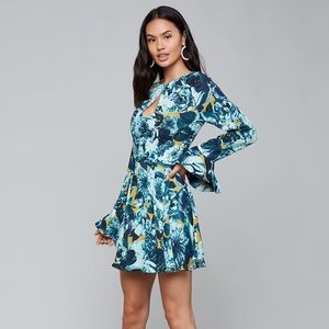 Bebe Penelope Flounce Cuff Dress Size 2